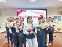 春风十里，不如你笑颜！致最美的你们