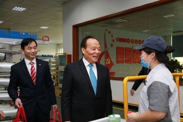 大年初一，张毓强总裁慰问坚守岗位员工